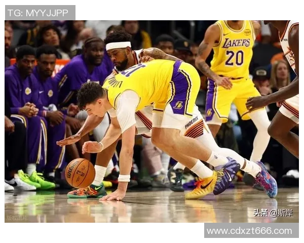 2018年NBA常规赛湖人对阵勇士的精彩对决回顾与分析